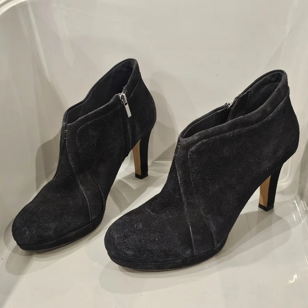 CLARKS Artisan Elegant Black Suede Ankle Booties